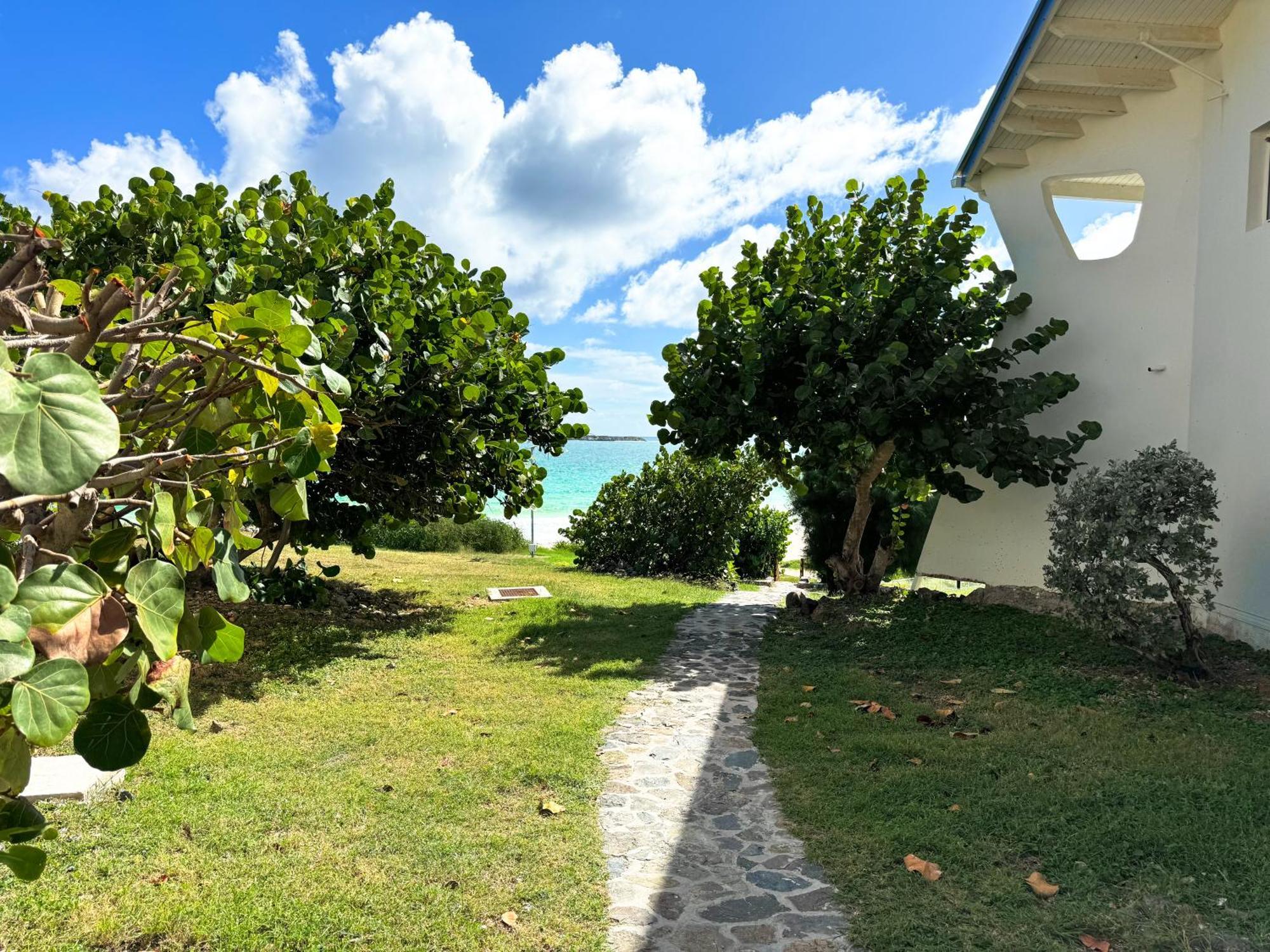 Front Line Unit 520 Ft2 - 48 M2, On Second Floor, Stunning Ocean View Διαμέρισμα Cul de Sac Εξωτερικό φωτογραφία