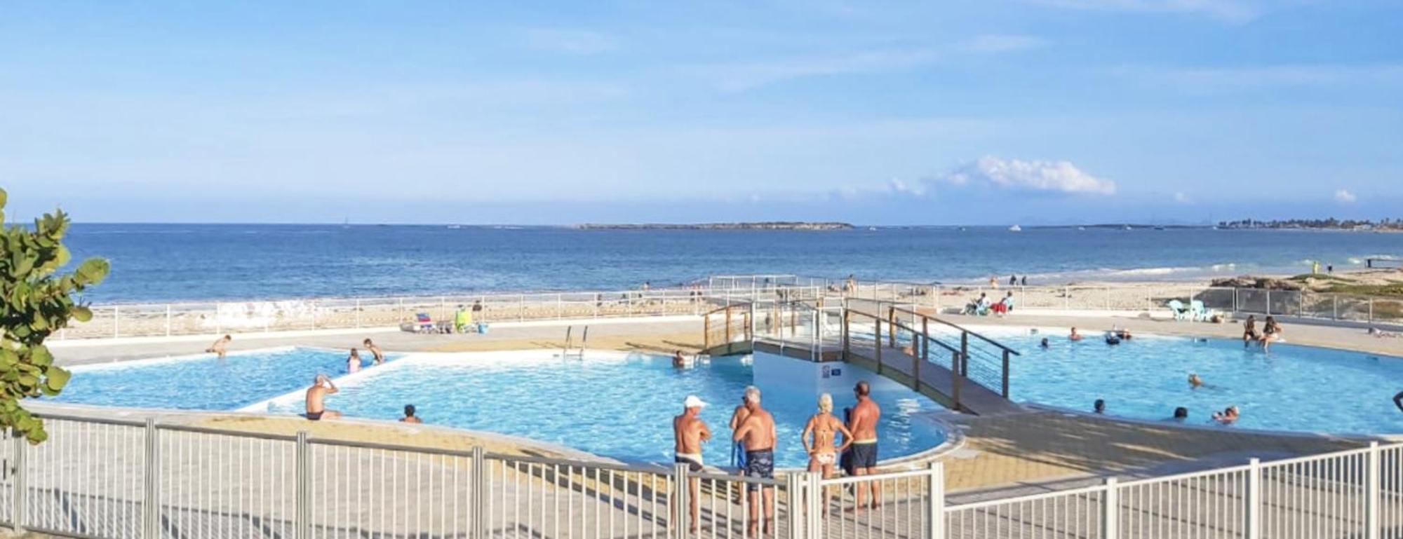 Front Line Unit 520 Ft2 - 48 M2, On Second Floor, Stunning Ocean View Διαμέρισμα Cul de Sac Εξωτερικό φωτογραφία