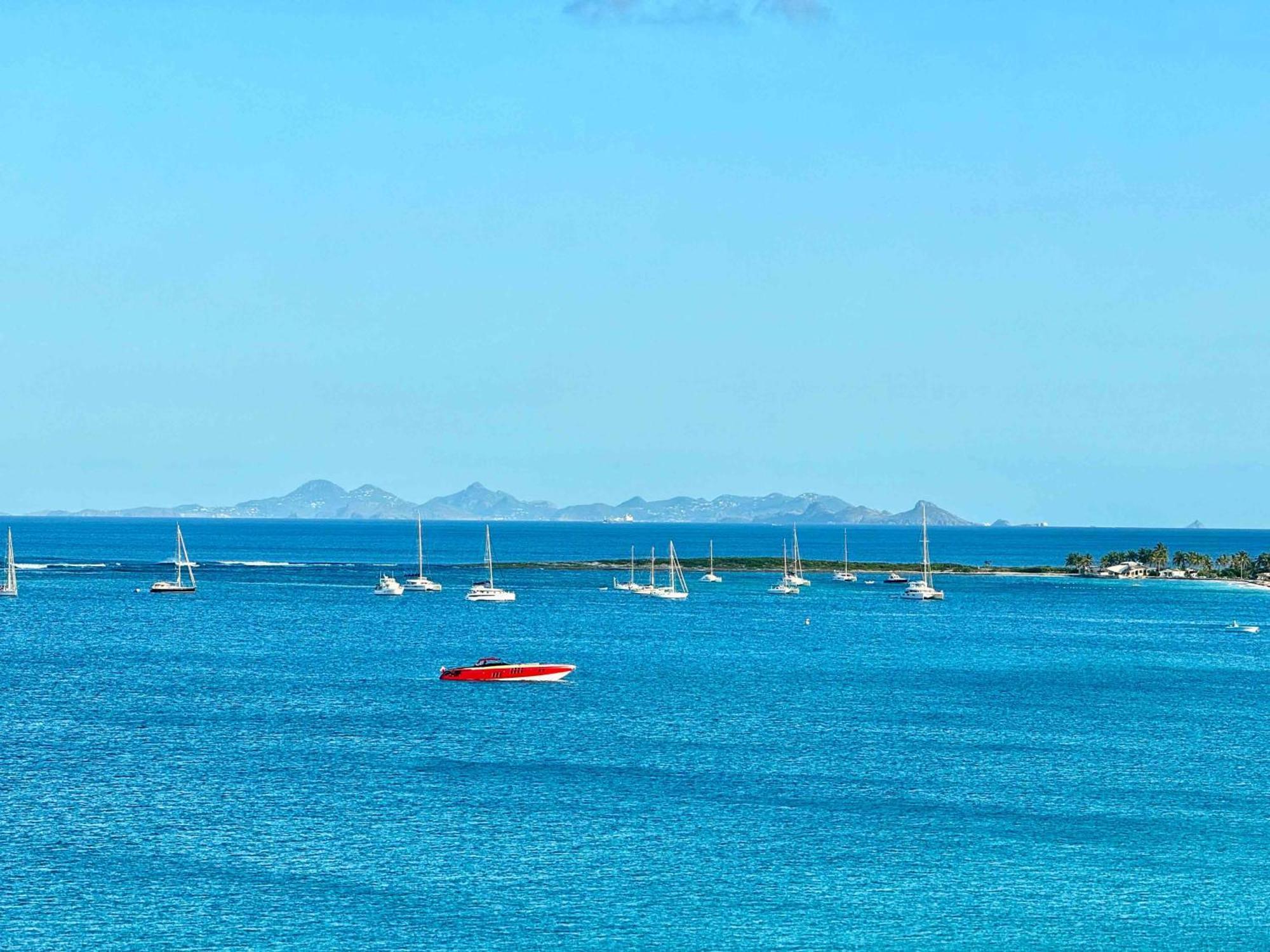 Front Line Unit 520 Ft2 - 48 M2, On Second Floor, Stunning Ocean View Διαμέρισμα Cul de Sac Εξωτερικό φωτογραφία